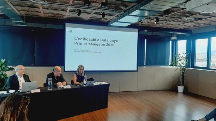 Momento de la presentación del informe.