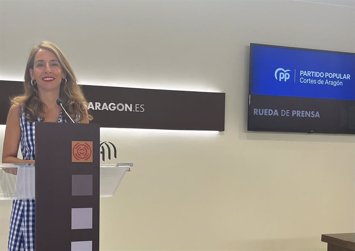 La portavoz adjunta del PP Aragón, María Navarro.
