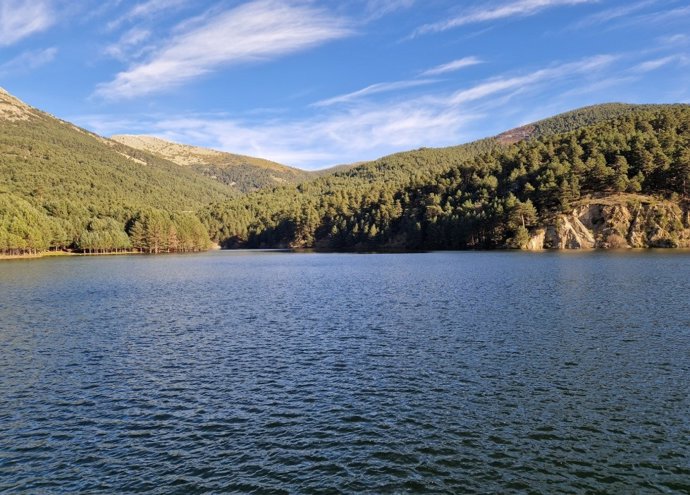 Archivo - Imagen del Embalse de El Tejo, en El Espinar (Segovia), proporcionada por la CHD en el mes de enero de 2025.