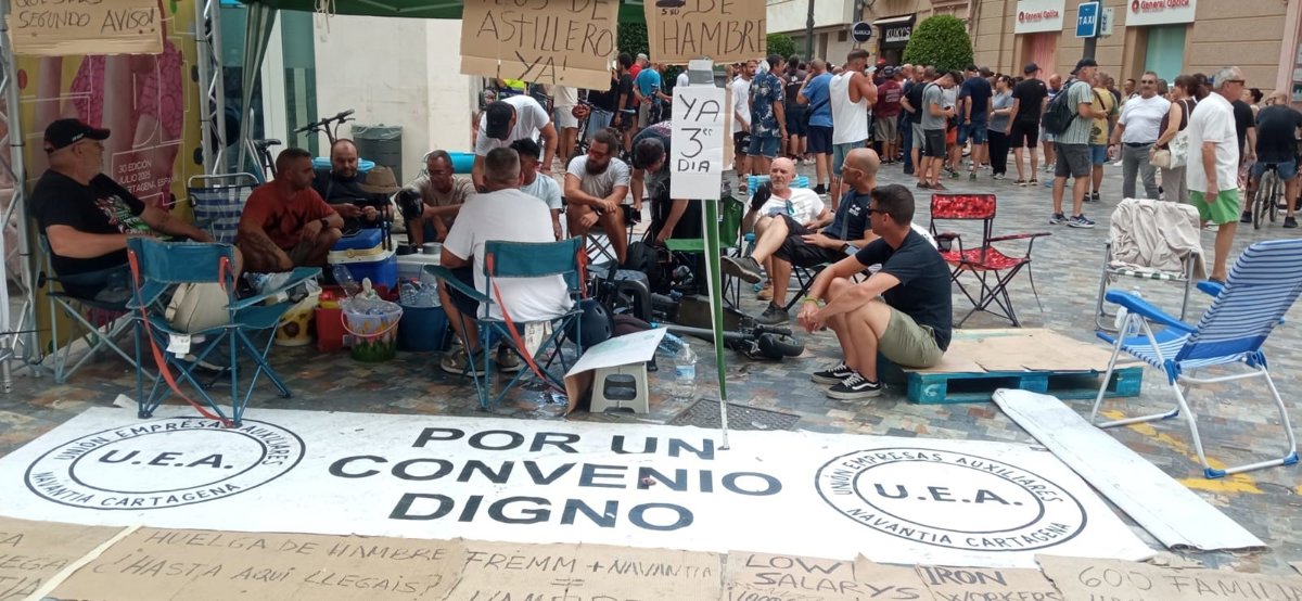 Delegados de CSIF se unen a la huelga de hambre de los trabajadores auxiliares de Navantia