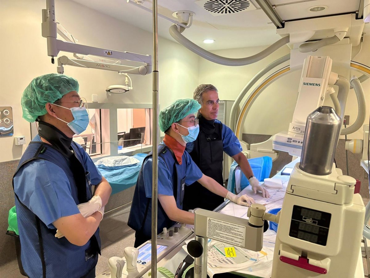 Neurorradiología Intervencionista del HUCA exporta a China su experiencia en el tratamiento de aneurismas cerebrales