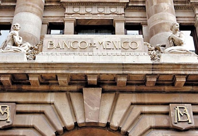 Archivo - El banco central de México avanza nuevos recortes de tipos pese al posible impacto de los aranceles