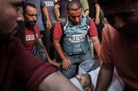 Muere un periodista en un ataque con dron del Ejército israelí frente su vivienda en el centro de Gaza