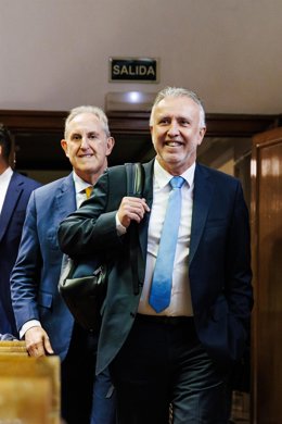 Archivo - El ministro de Política Territorial y Memoria Democrática, Ángel Víctor Torres, llega a la Comisión de Investigación por el ‘caso Koldo’, en el Senado, a 28 de noviembre de 2024, en Madrid (España). Ángel Víctor Torres, ha comparecido en la Comi