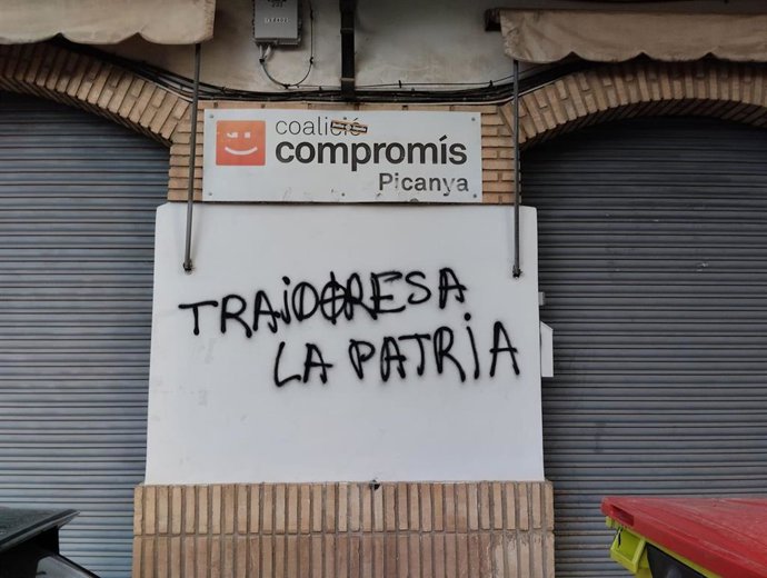 Ataque a la sede de Compromís en Picanya