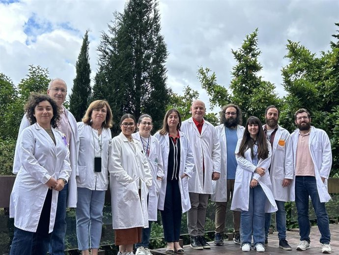 Alejandra Martínez (Uniovi), Segundo González (Uniovi), Ana Pilar González (HUCA), Candelaria Aguilar (Uniovi), Lucía Morais (HUCA), Esther González (Cabueñes), Ángel Ramírez (HUCA), Jesús Pascual (Uniovi), Rocío Granda (Uniovi), Christian Sordo (Uniovi).