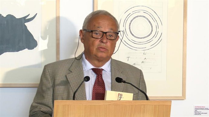 Archivo - El consejero de Cultura, Turismo y Deporte de la Junta de Castilla y León, Gonzalo Santonja