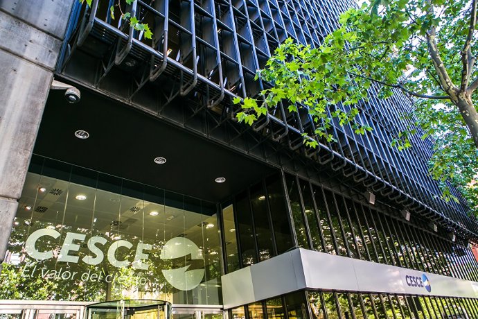 Archivo - Fachada de la sede de Cesce