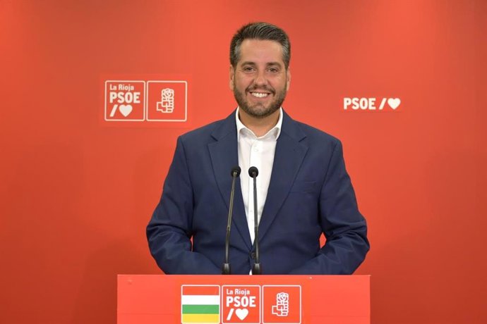El secretario general del PSOE de La Rioja, Javier García.