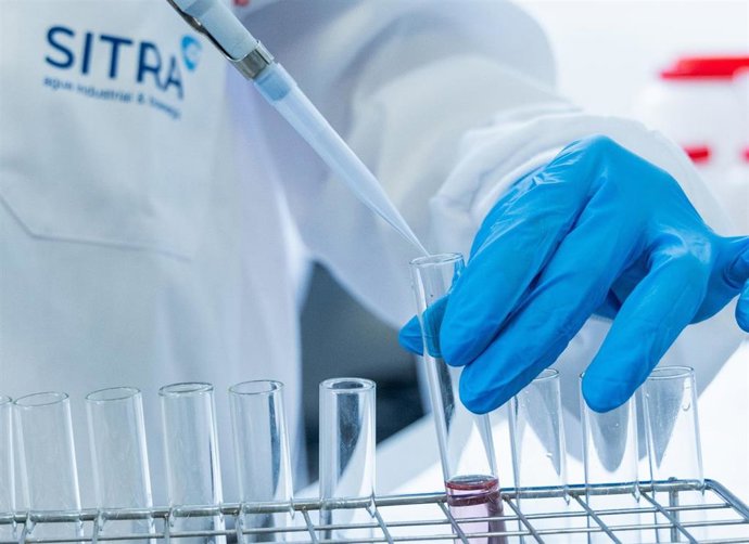 Archivo - Imagen de recurso de una solución tecnológica que incrementa la pureza del agua para la fabricación de alimentos infantiles.