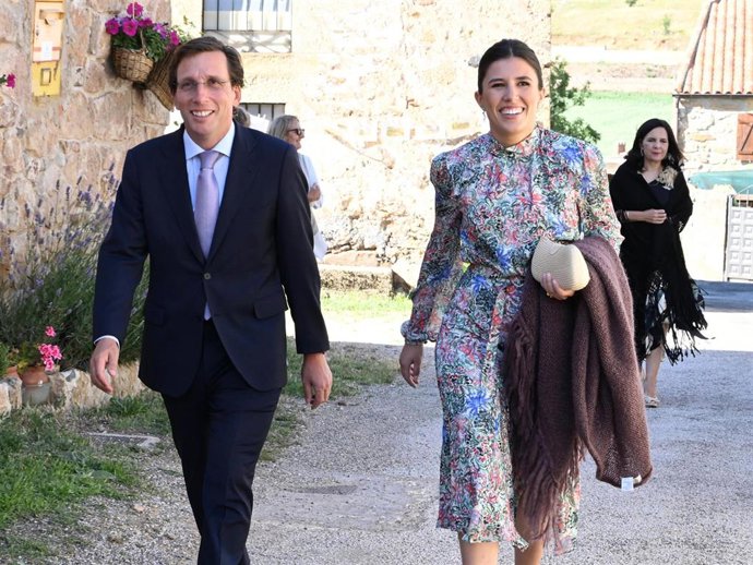 Ya hay fecha para el bautizo de Lucas, hijo de Teresa Urquijo y José Luis  Martínez-Almeida