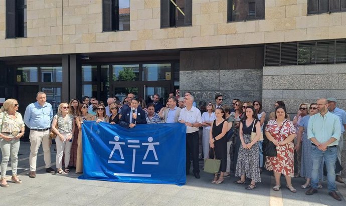 Concentración en Valladolid por el Día de la Justicia Gratuita que se celebra este sábado.