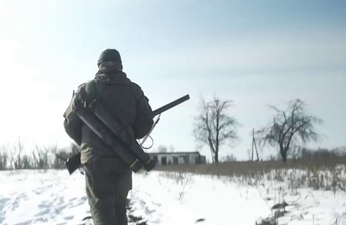 Archivo - Un militar ruso en Kursk