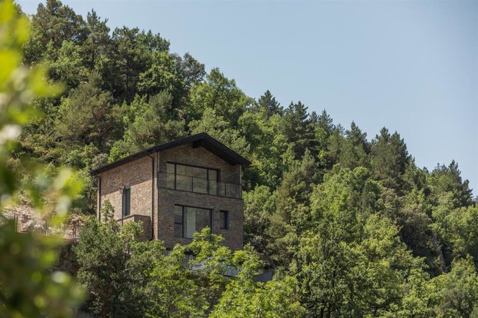 Una casa en la montaña