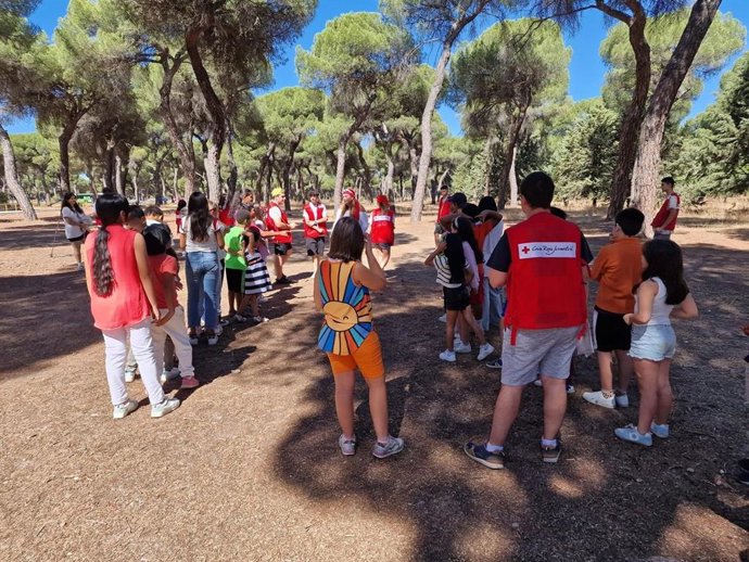 Niños participantes en edidciones anteriores de los campamentos de Cruz Roja.