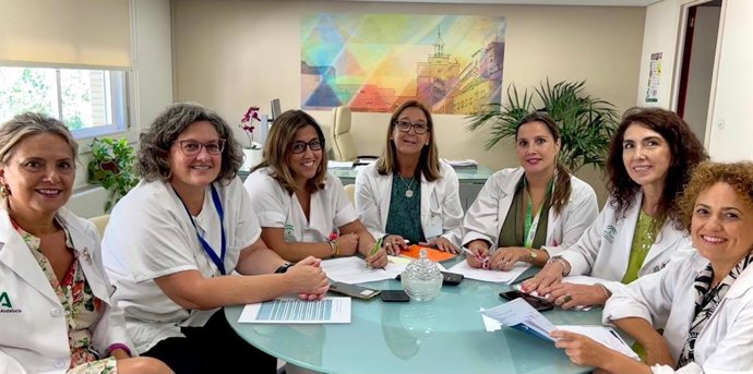 Archivo - El Virgen del Rocío amplía su agenda para que la ciudadanía registre su testamento vital.