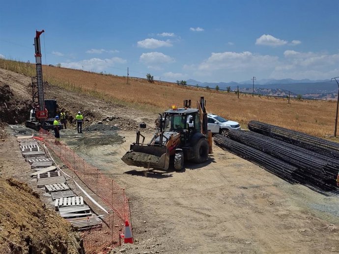 La Diputación destina 280.000 euros a la reparación de la carretera de acceso a Cortijo Los Villalones, en la Serranía de Ronda