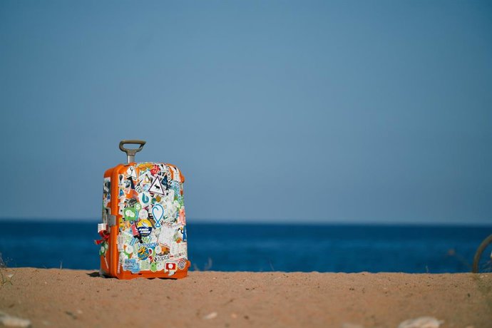 Cómo hacer la maleta perfecta para tres semanas en la playa (sin pasarte de ropa)