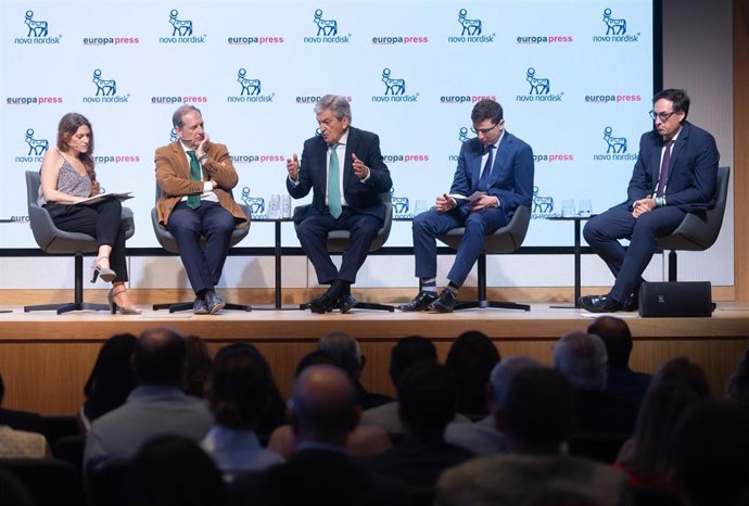 Gestores sanitarios consideran "un éxito" el modelo español de colaboración público-privada a pesar de estar cuestionado.