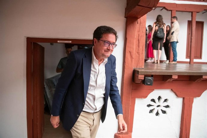 El ministro para la Transformación Digital y de la Función Pública, Óscar López, en Almagro.