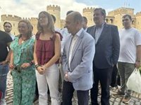 Calvet (Vox) dice que el bipartidismo "asfixia" con impuestos y burocracia a los jóvenes agricultores