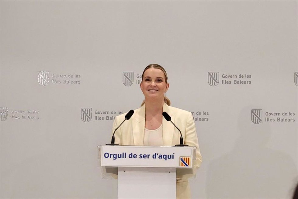 La presidenta del Govern, Marga Prohens, en la rueda de prensa para anunciar la remodelación del Ejecutivo