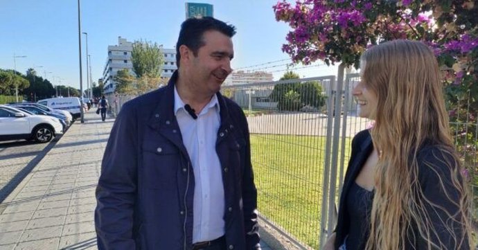 El senador onubense Amaro Huelva.