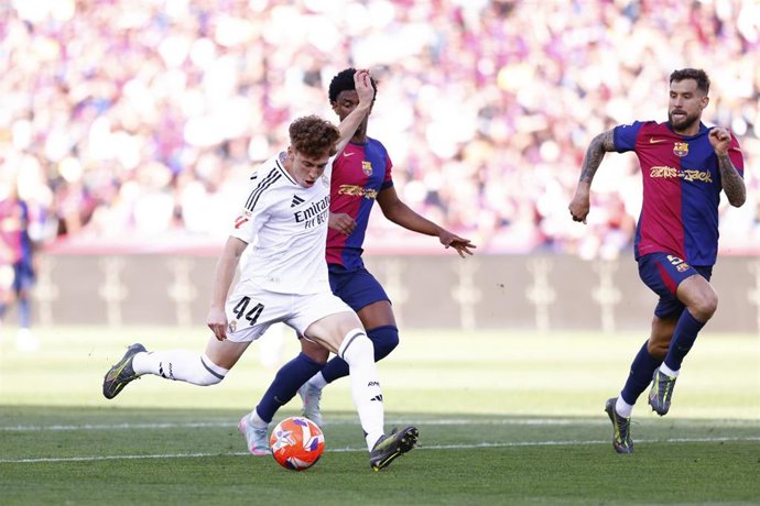 Archivo - Víctor Muñoz, Real Madrid