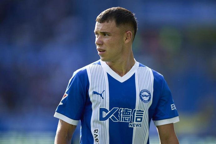 Archivo - Tomás Conechny, durante un partido con el Deportivo Alavés.