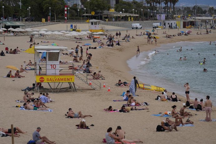 Estació de salvament a la platja del Bogatell, a 9 de juliol de 2025, a Barcelona, Catalunya