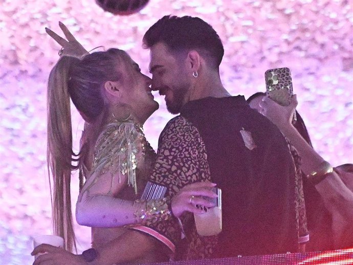 MARTA RIESCO Y ALEJANDRO CARAZA EN EL MAD COOL