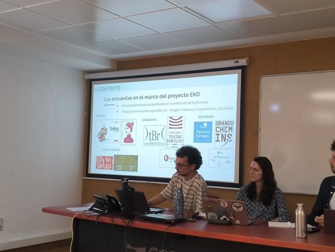 Sesión de trabajo desarrollada esta semana en el edificio Pignatelli.