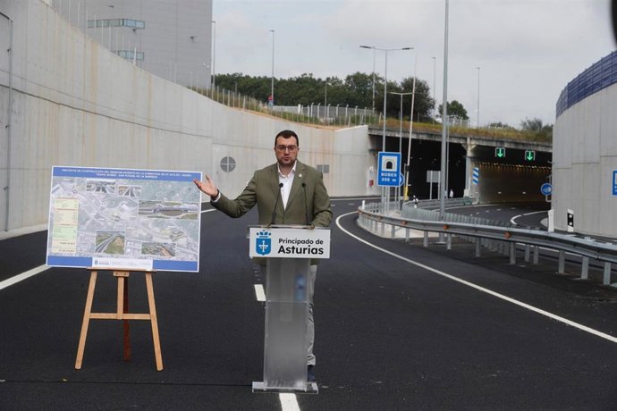 El presidente interviene en la inauguración del desdoblamiento de la calzada de la AS-17 (Avilés-Riañu) entre Bobes y San Miguel, en Siero.