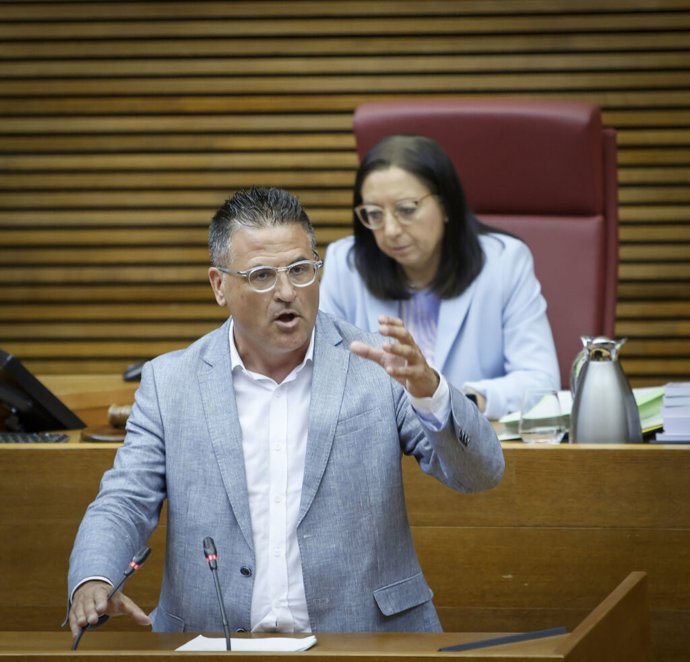 El portavoz de Infraestructuras del Grupo Parlamentario Popular (GPP) en Les Corts, Joserra González de Zárate