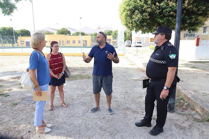 Visita municipal a El Pelirón.