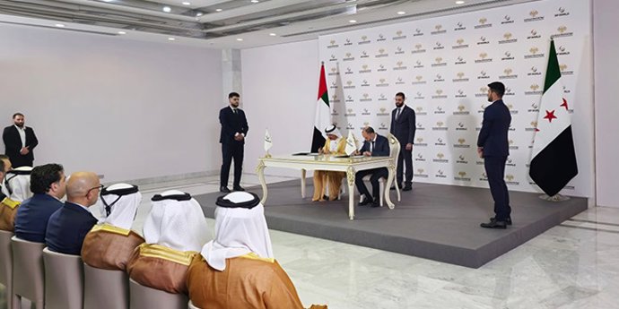 Ahmed al Shara preside la firma de un acuerdo con DP World a 13 de julio de 2025