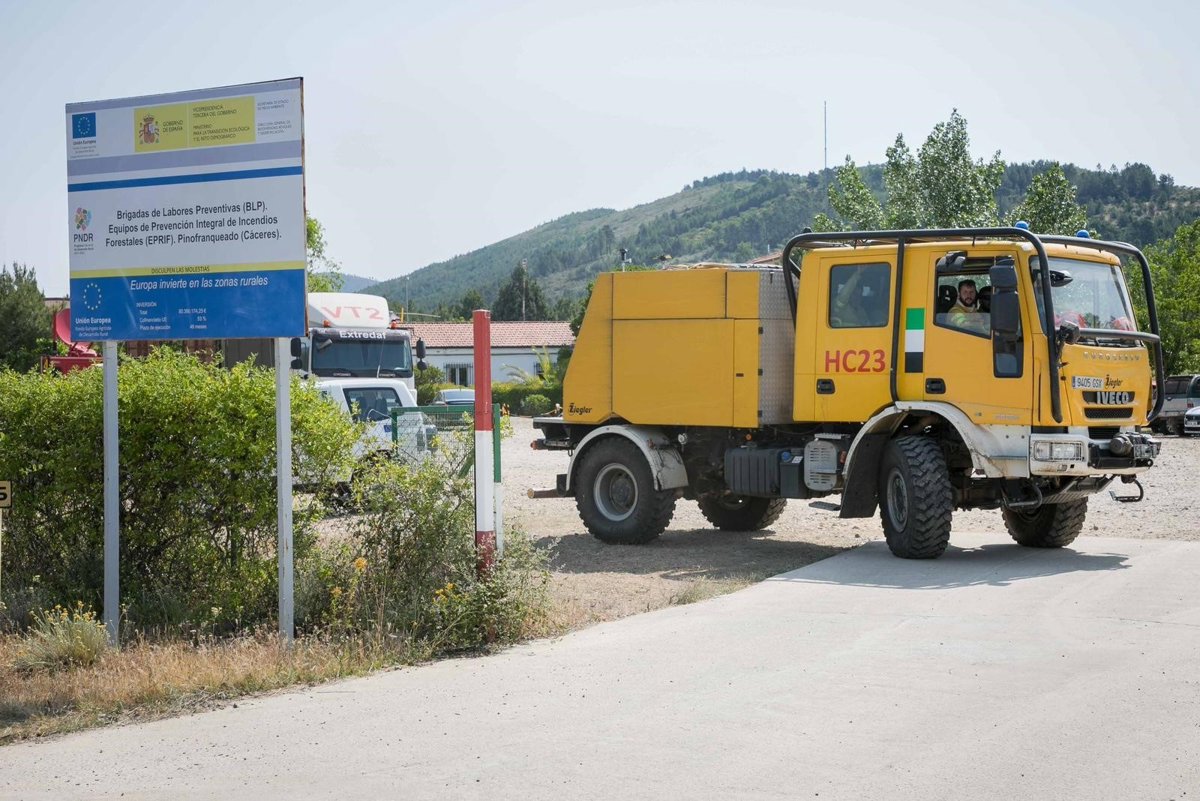 El Infoex interviene en 37 incendios forestales en la última semana, que afectan a unas 117 hectáreas