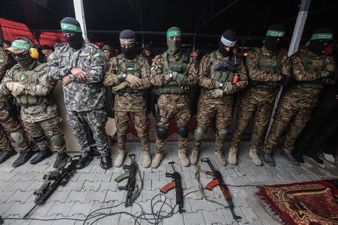 Archivo - Miembros de las Brigadas Ezzeldín al Qassam, brazo armado de Hamás, en la Franja de Gaza 