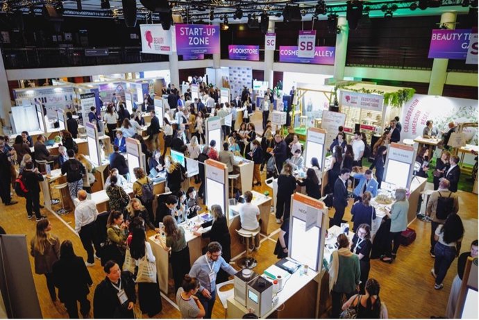 COSMETIC 360, an exceptional 11th edition featuring the theme of Prediction