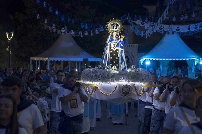 Archivo - Revilla de Camargo se prepara para recibir a 15.000 romeros durante la Noche del Carmen