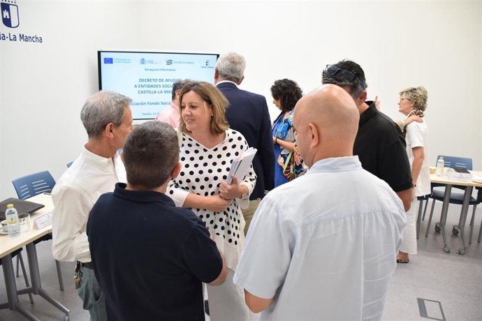 La consejera de Economía, Empresas y Empleo, Patricia Franco, asiste al desayuno informativo con las entidades sociales beneficiarias del Fondo Social Europeo + en la región, que se celebra en la sede del COE de Castilla-La Mancha