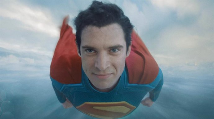 James Gunn explica las polémicas escenas post-créditos de Superman y la lección que aprendió de Marvel
