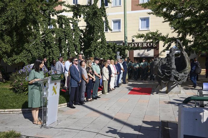 La directora general de la Guardia Civil, Mercedes González, durante el acto en memoria de los guardias civiles víctimas del terrorismo, en la plaza de la Repúbllica Domincana, a 14 de julio e 2025, en Madrid (España).