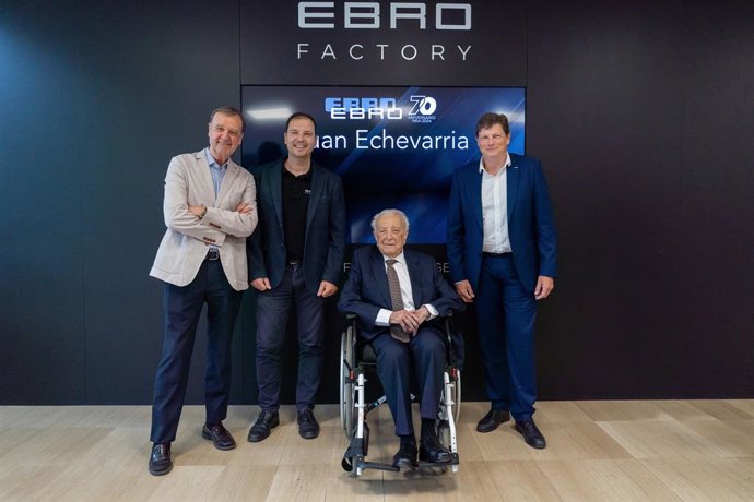 Ebro recibe a Juan Echevarría, presidente de Nissan Motor Ibérica entre 1982 y 2000