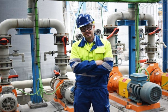 Uno de los estudiantes de inserción labora a través de FP Dual en Atlantic Copper.