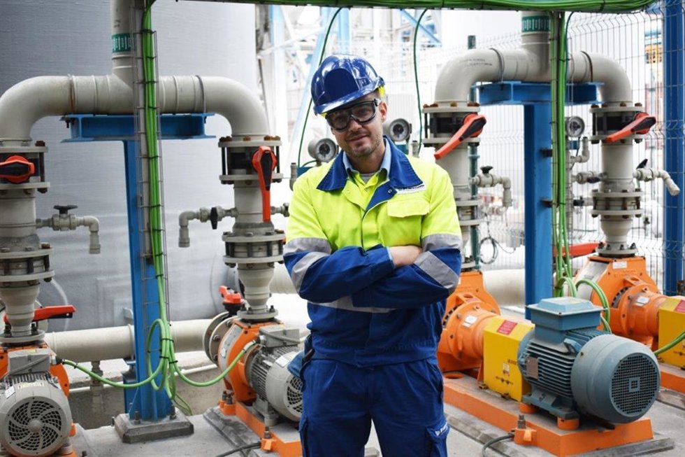 Uno de los estudiantes de inserción labora a través de FP Dual en Atlantic Copper.