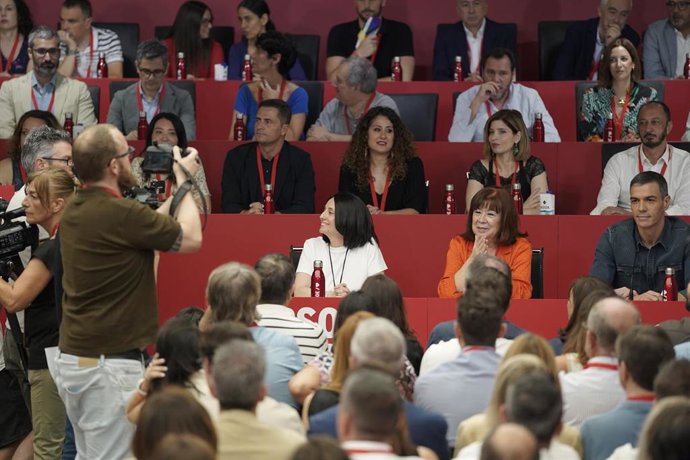 La nueva secretaria de Organización del PSOE, Rebeca Torró, la presidenta del PSOE,  durante la reunión del Comité Federal del PSOE, en la sede federal del partido, a 5 de julio de 2025.