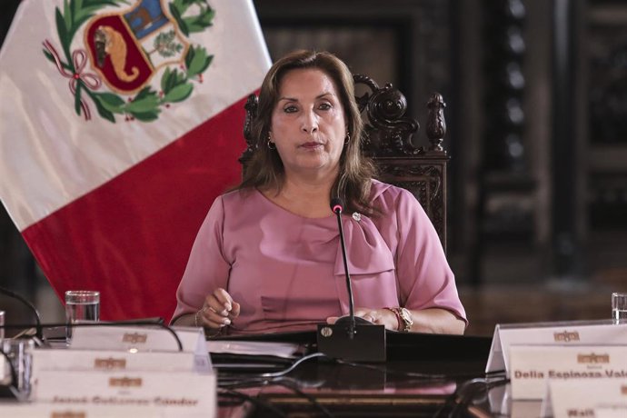 Archivo - Boluarte encabeza una mesa de diálogo para atajar la crisis minera y niega el diálogo con los manifestantes