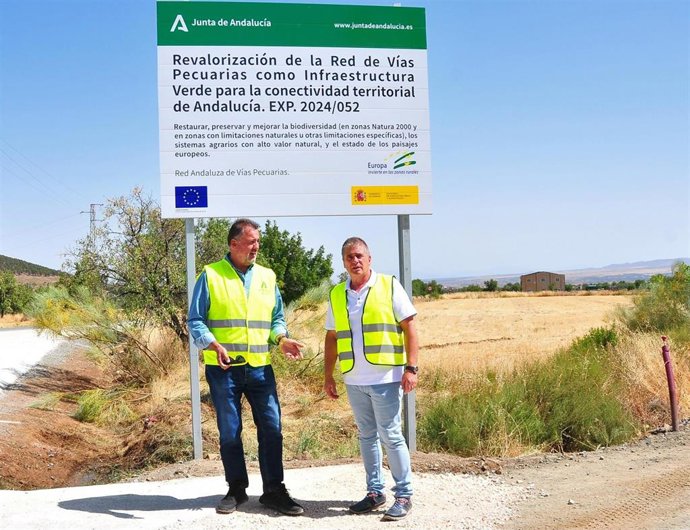 El delegado de Sostenibilidad de la Junta, Manuel Francisco García, y el alcalde de Jérez, José Angel Pereda