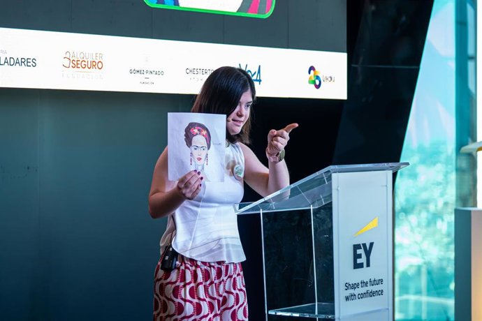 Jóvenes con discapacidad intelectual siguen la senda de "los mejores oradores" en la academia 'Yo tengo opinión'